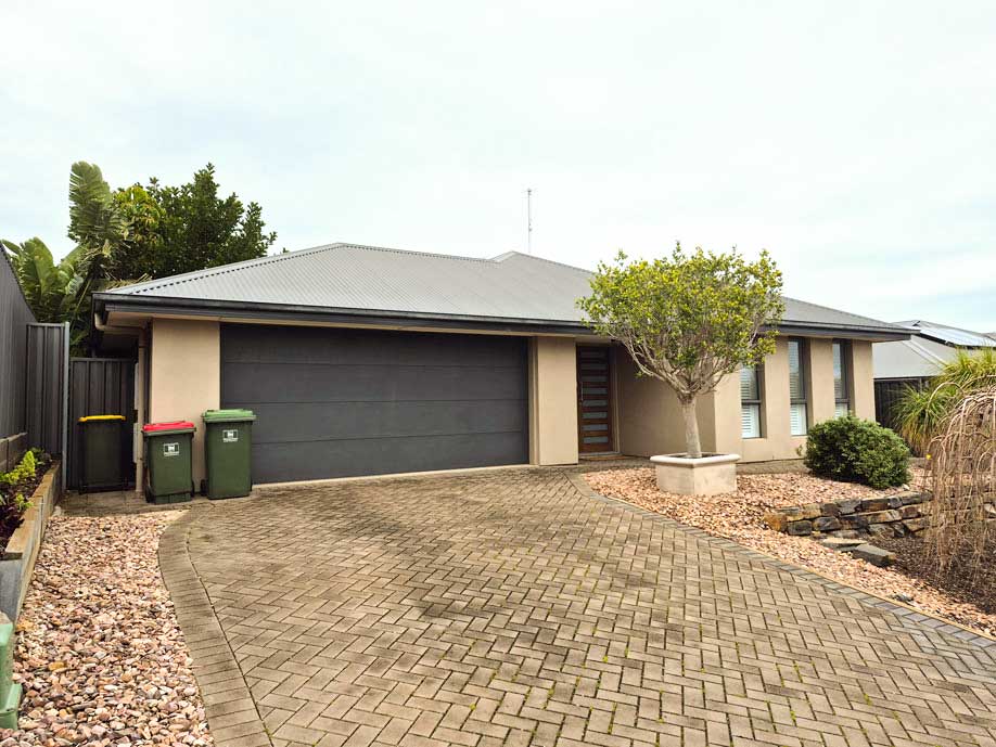 Chardonnay-SIL-House-exterior